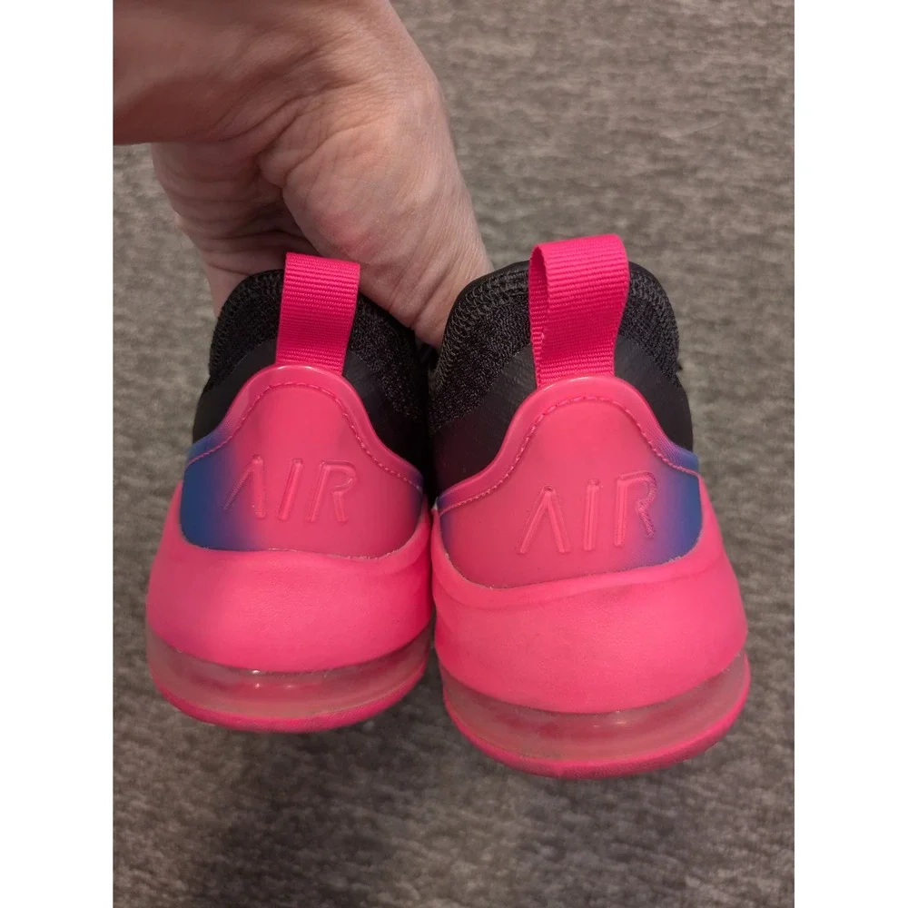 Nike Air Max Motion 2 Sneakers Women's 7 Black Hyper Pink‎ Blue CN2166-001